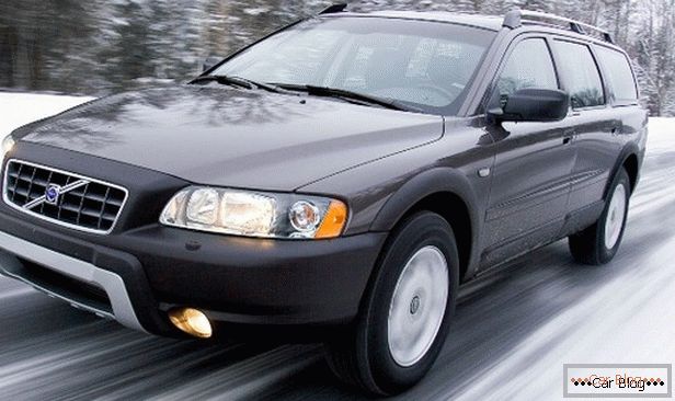 Volvo XC70 - voiture solide et fiable