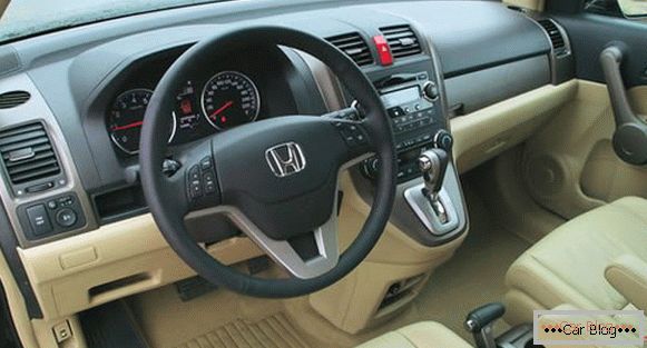 Le Honda CR-V possède un intérieur soigné dans les moindres détails