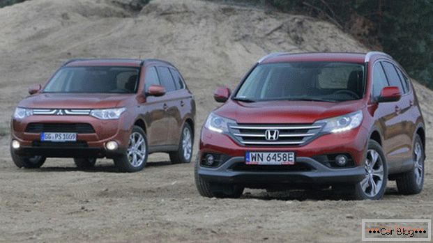 Mitsubishi Outlander et Honda CR-V - des voitures qui peuvent se vanter d'une popularité considérable parmi les VUS