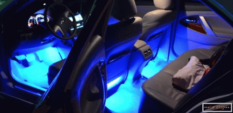 comment faire des lumières dans la voiture avec leurs propres mains