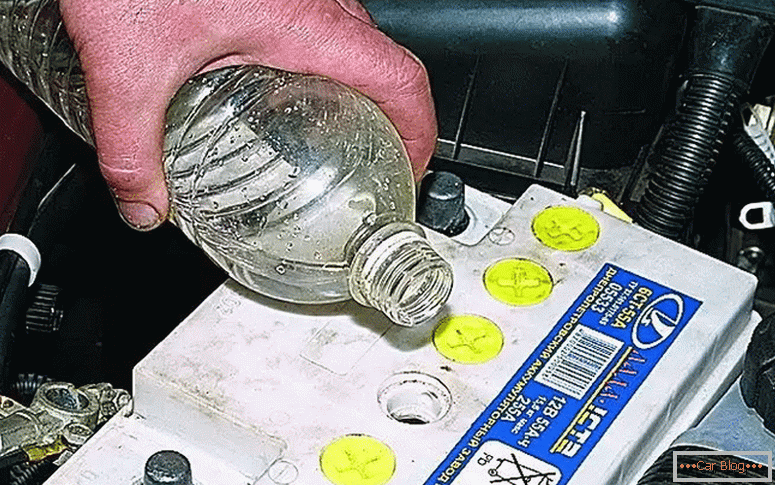 Comment augmenter rapidement la densité de l'électrolyte dans la batterie