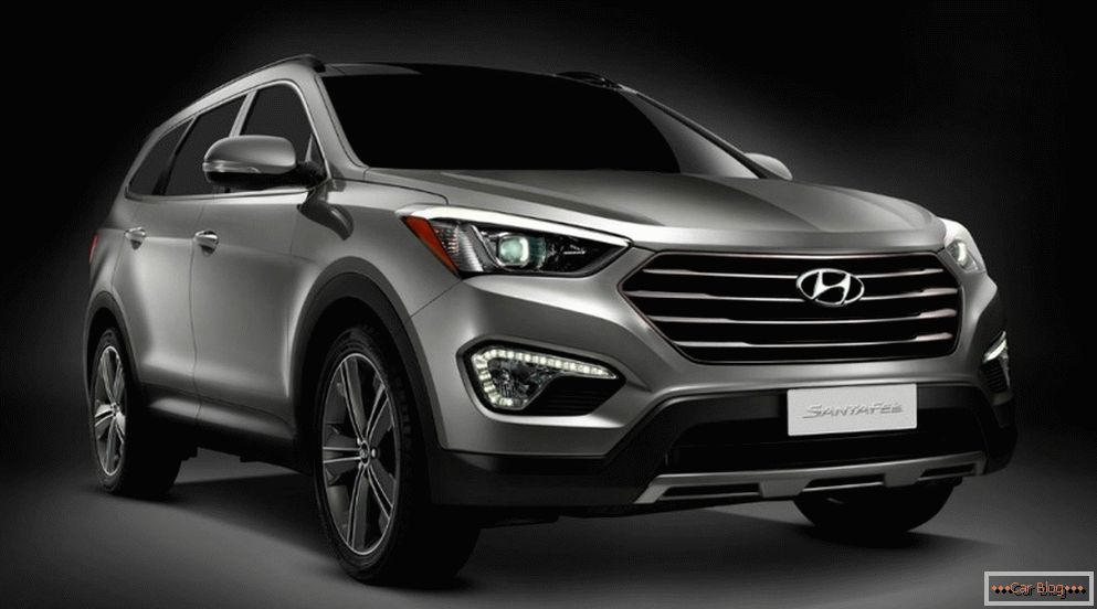 Корейцы представили рестайлинговый Hyundai Santa Fe en 2017 на чикагском автосалоне