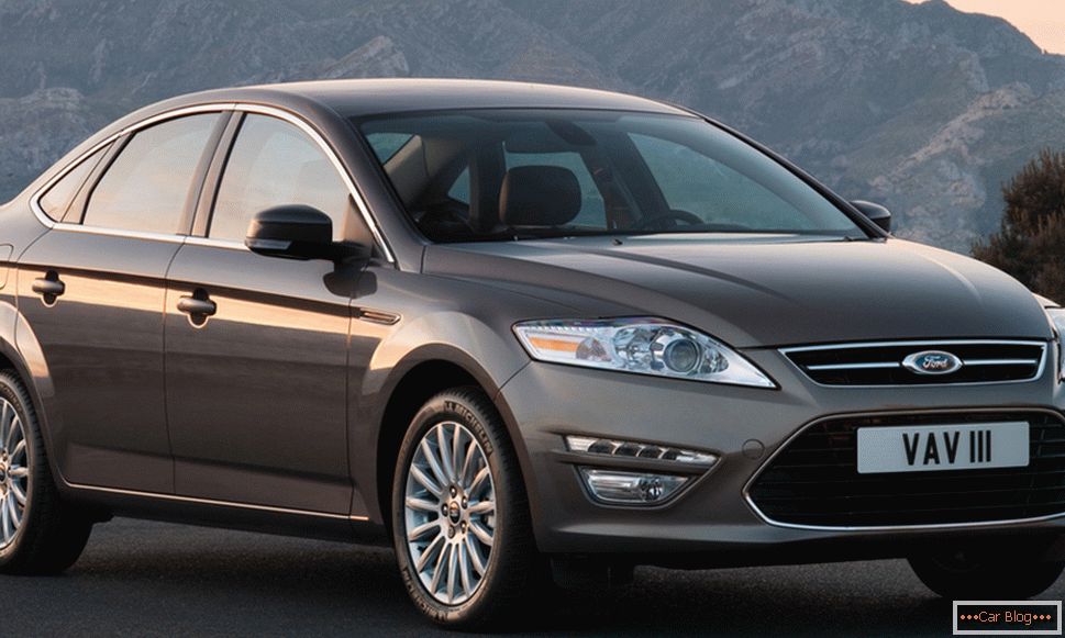 Voiture Ford Mondeo