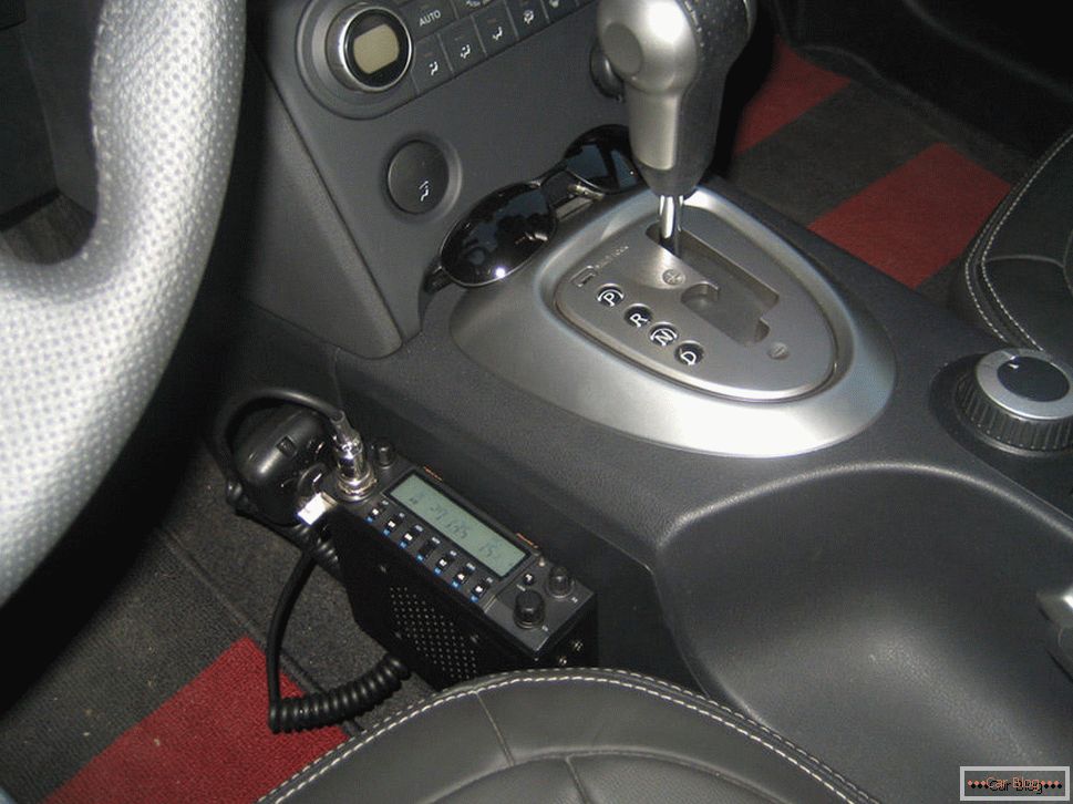 Placement de la radio dans la voiture