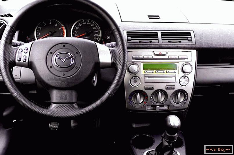 Mazda 2: les traditions japonaises depuis 2002
