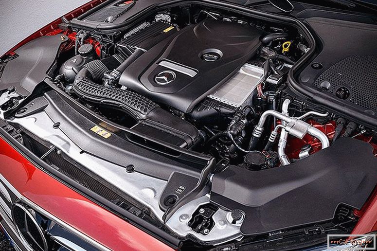 mercedes-e-classe-W213-2016-мотор