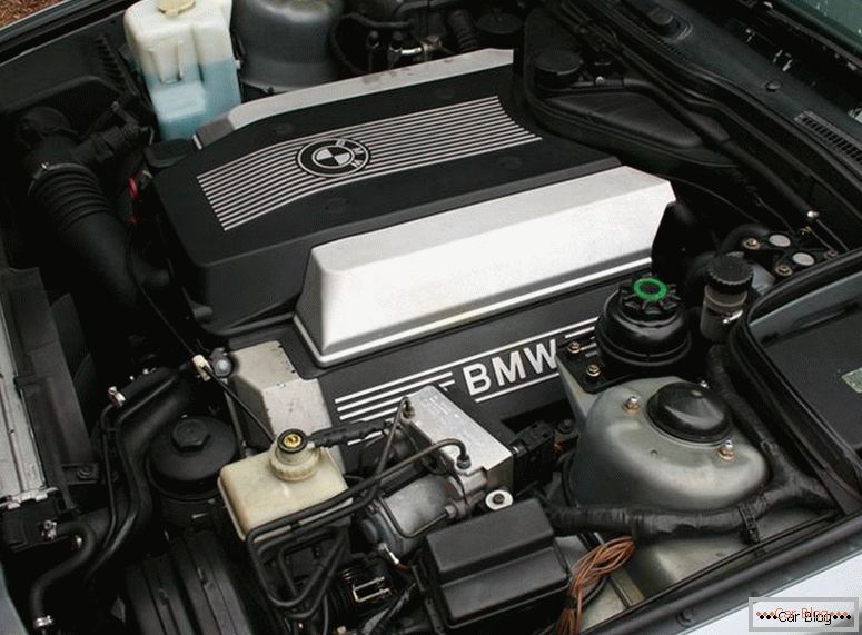 ancien moteur BMW