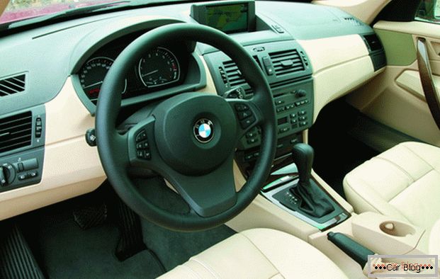 Intérieur de voiture BMW X3
