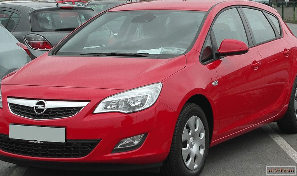 Opel Astra pour 500