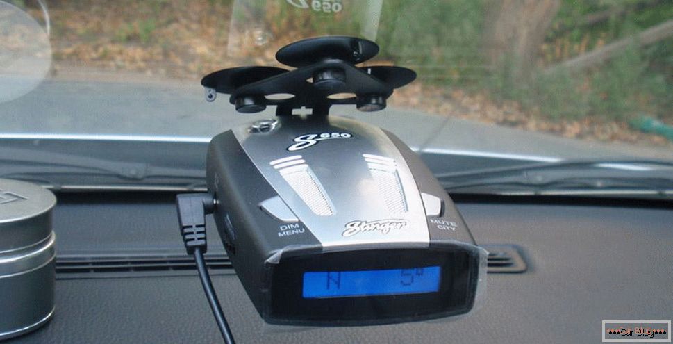 Détecteur de radar dans la voiture