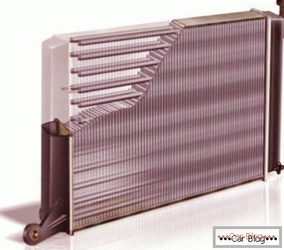 radiateur de système de refroidissement du moteur