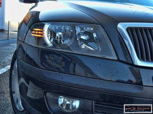 lampe frontale tuning octavia a5